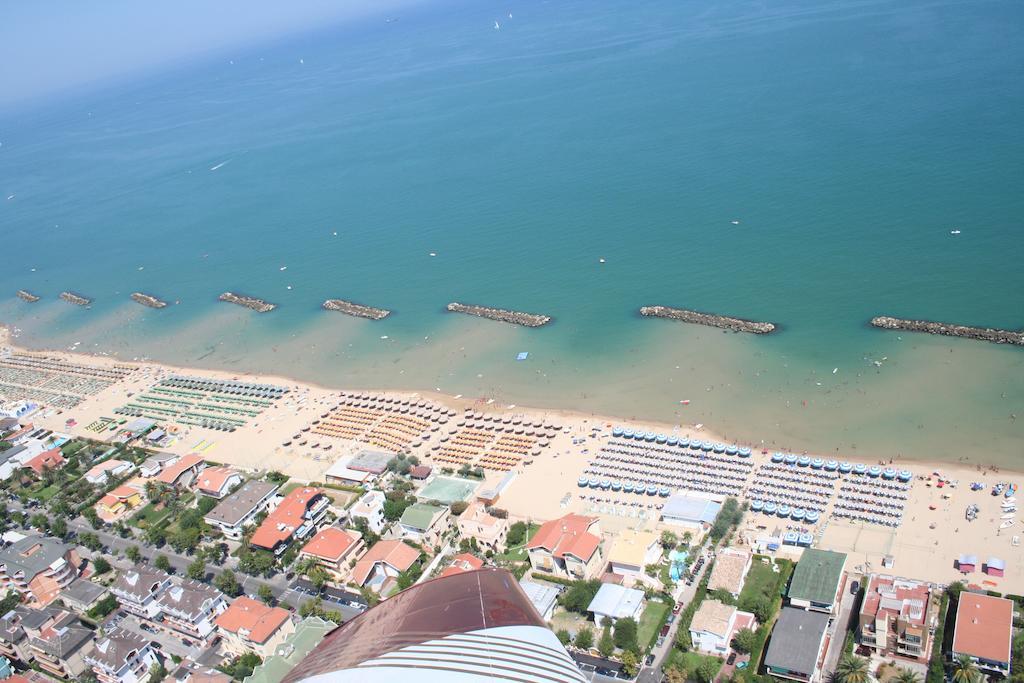 Apartamento Holiday Dreams Francavilla Al Mare Exterior foto